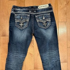 *Great Condition* ROCK REVIVAL size 28 Dania easy skinny 30” inseam, 8” rise.